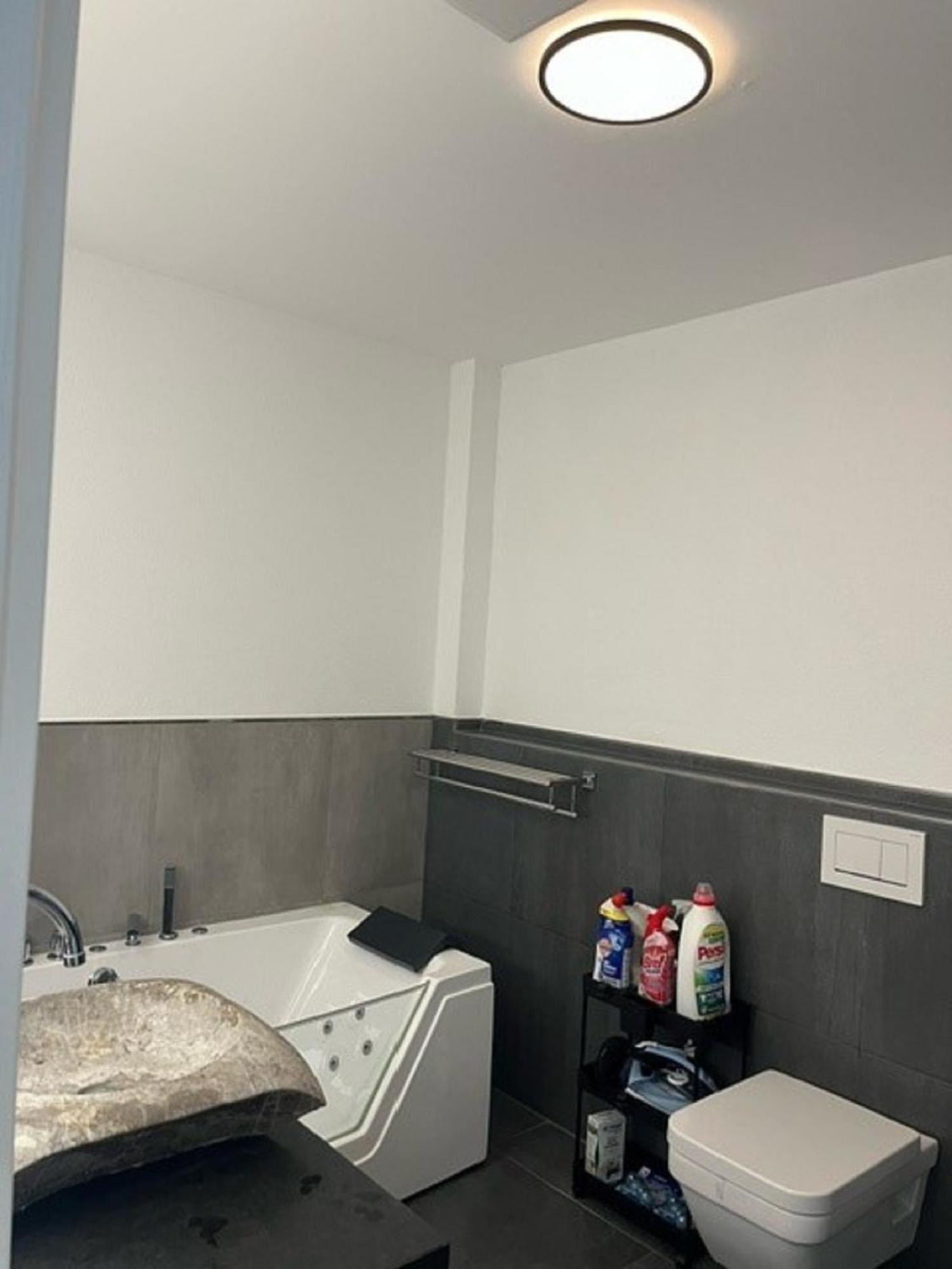 Moderne Ferienwohnung Sonnenbuehl Singen Extérieur photo